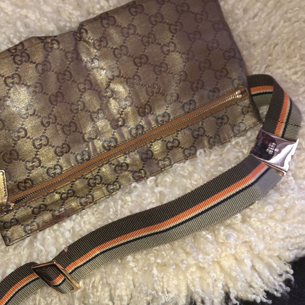 GUCCI BUM BAG - Picture 4 of 16